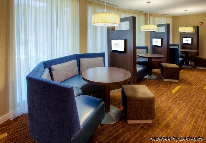 Hotel Courtyard By Marriott Providence Lincoln Exterior foto